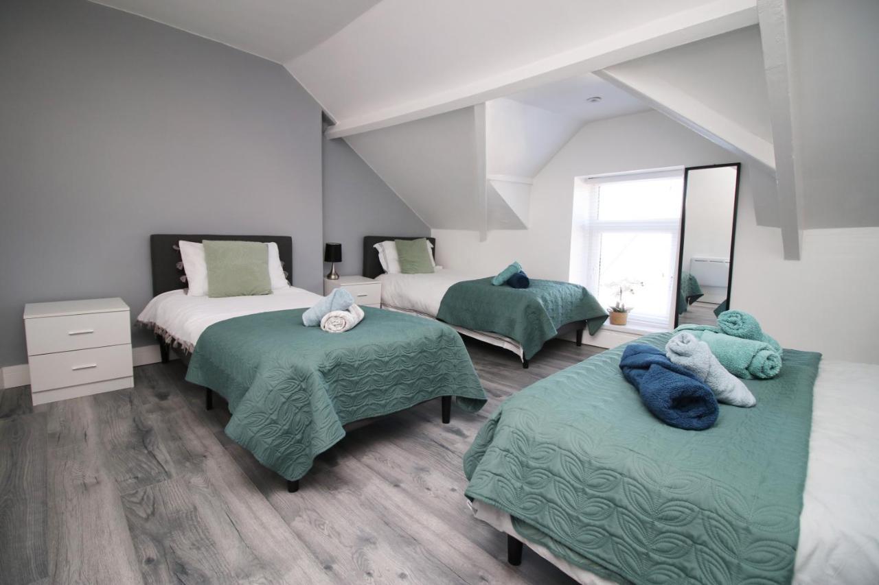 Executive Style 2 Bed Flat In Bridgend F2 Apartment Exterior photo